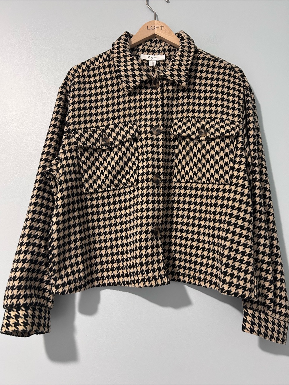 Women’s unlined cropped jacket in size 1X. Never worn. Tags still on